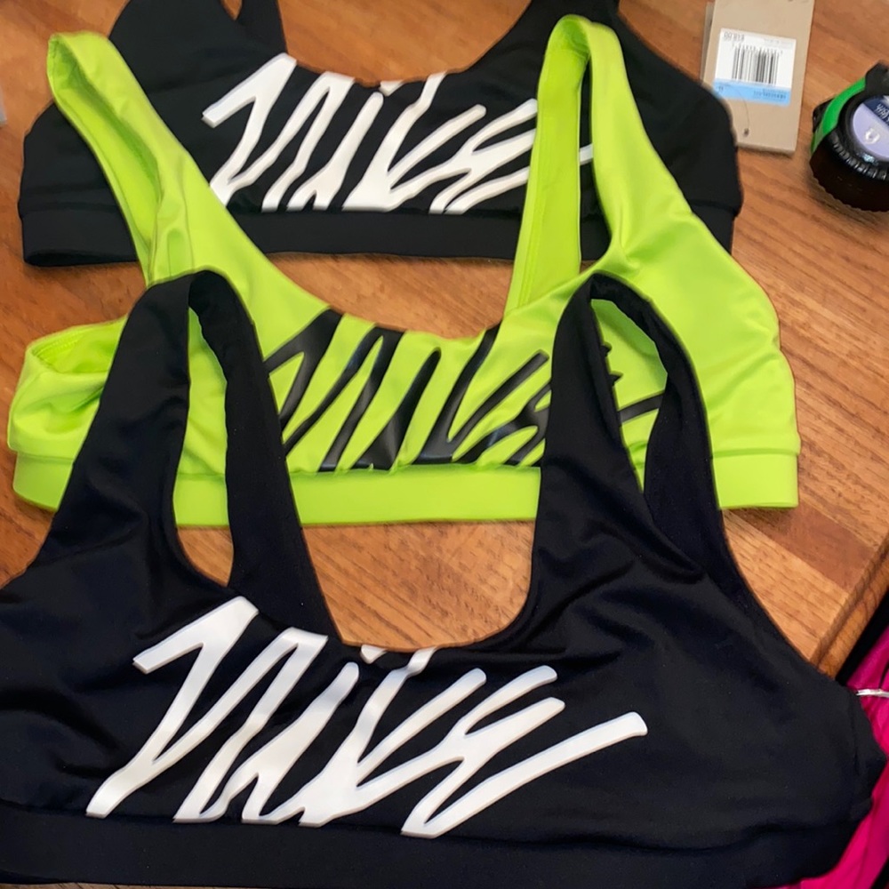 NWT Nike move to zero athletic bathing suit tops